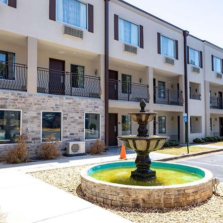 Days Inn By Wyndham College Park Atlanta Airport South Екстериор снимка