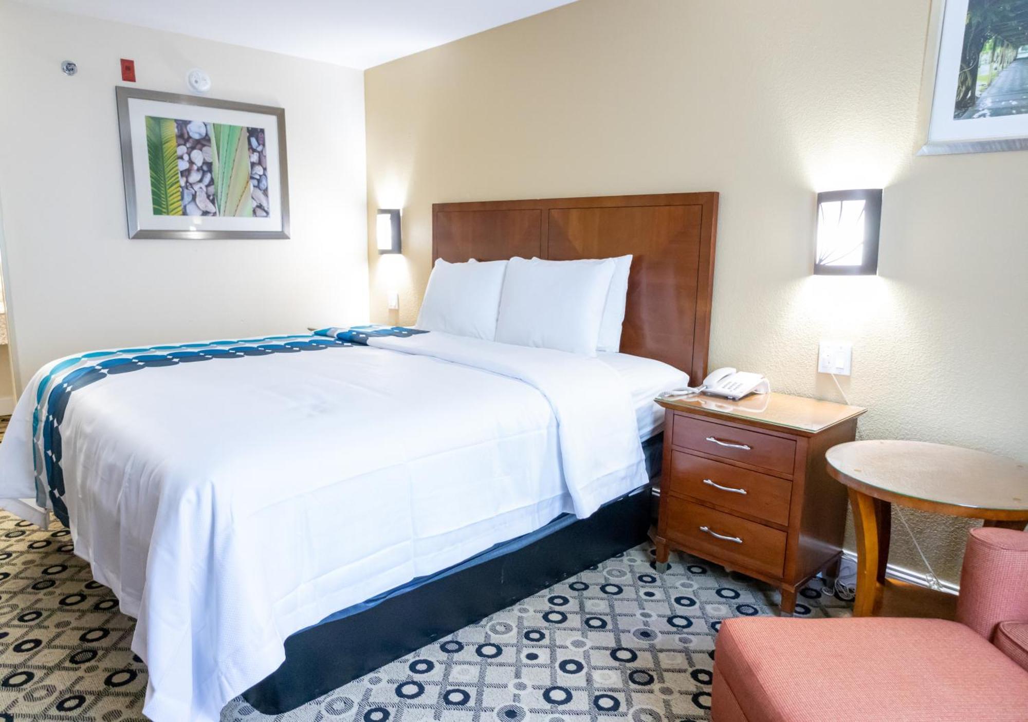 Days Inn By Wyndham College Park Atlanta Airport South Екстериор снимка