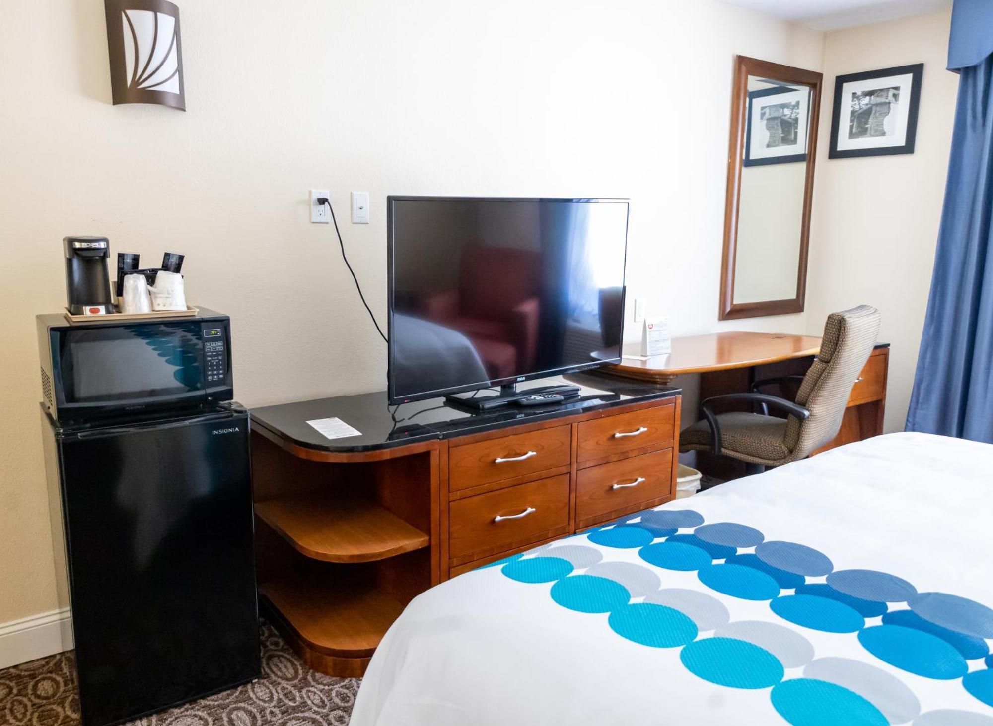Days Inn By Wyndham College Park Atlanta Airport South Екстериор снимка